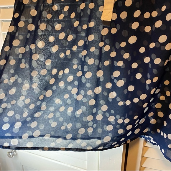 CHLOE K SHEER SLEEVELESS BLOUSE - Picture 6 of 6